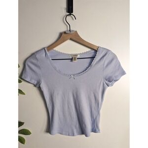 BOZZOLO light blue cropped tee with lace Sz S